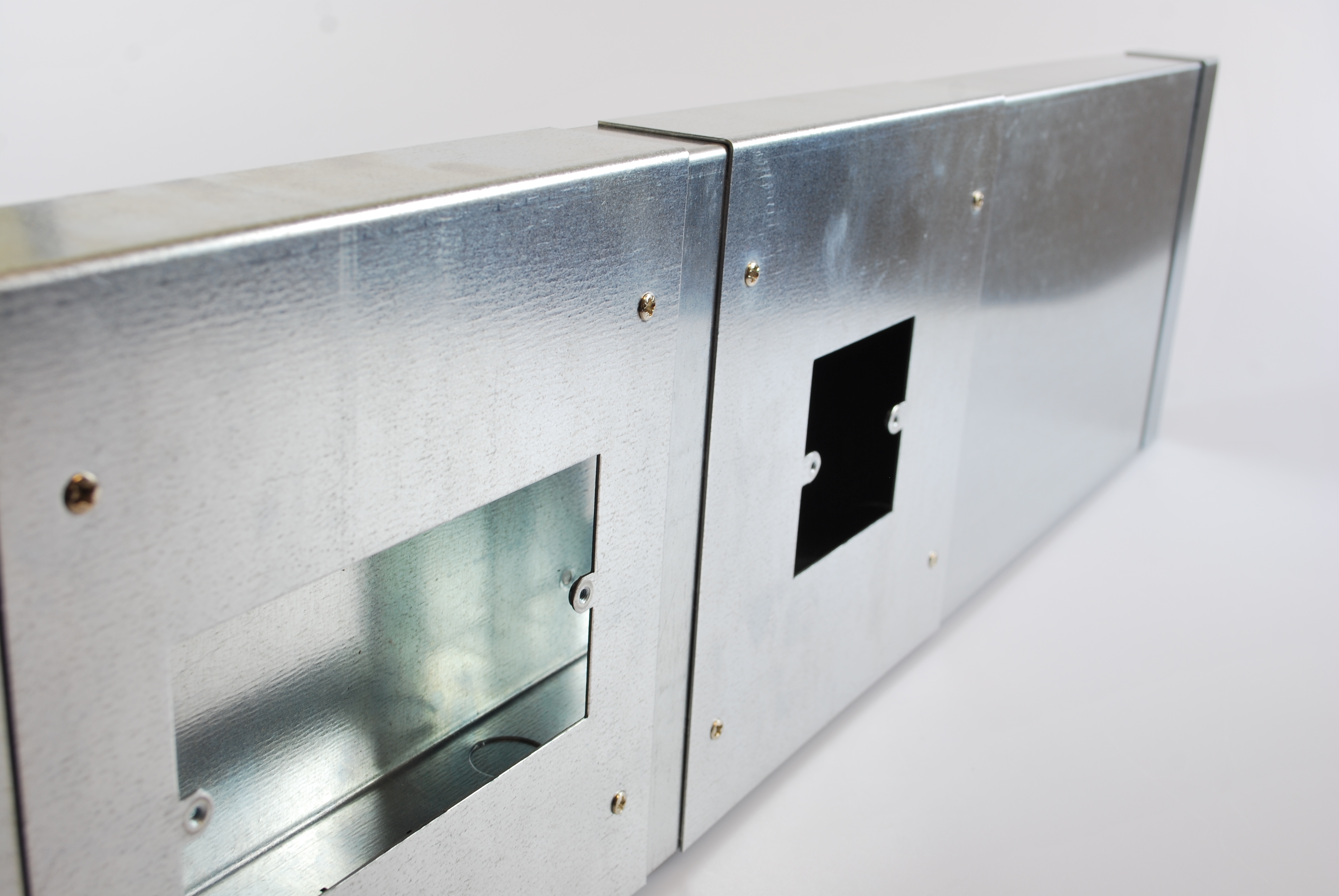 Skirting Trunking | Unistrut